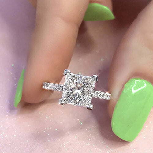 Square Diamond Rings: Difference between the Princess and Radiant Cut Engagement Rings