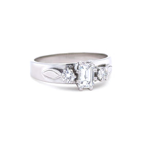 18ct White Gold Traditional 3 Stone Diamond Ring 0.73ct