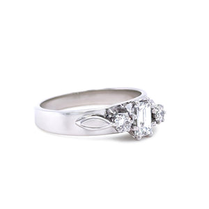 18ct White Gold Traditional 3 Stone Diamond Ring 0.73ct