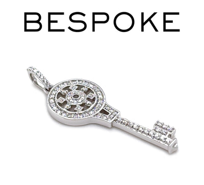 18ct White Gold Diamond Key Pendant 0.41ct 4.59g