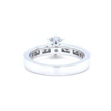 Load image into Gallery viewer, 18ct White Gold Round Brilliant Cut Diamond Ring 0.95ct 5.75g