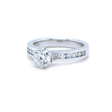 Load image into Gallery viewer, 18ct White Gold Round Brilliant Cut Diamond Ring 0.95ct 5.75g