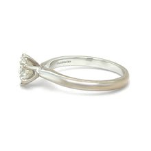 Load image into Gallery viewer, 18ct White Gold Round Brilliant Cut Diamond Solitaire Ring 1.00ct 3.66g