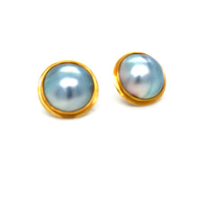 Load image into Gallery viewer, 18ct Yellow Gold Mabe Tahitian Pearl Earrings 17mm 10.26g