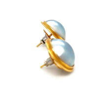 Load image into Gallery viewer, 18ct Yellow Gold Mabe Tahitian Pearl Earrings 17mm 10.26g