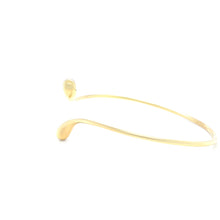 Load image into Gallery viewer, Tiffany &amp; Co 18ct Yellow Gold Elsa Peretti Elongated Teardrop Bangle 14.13g