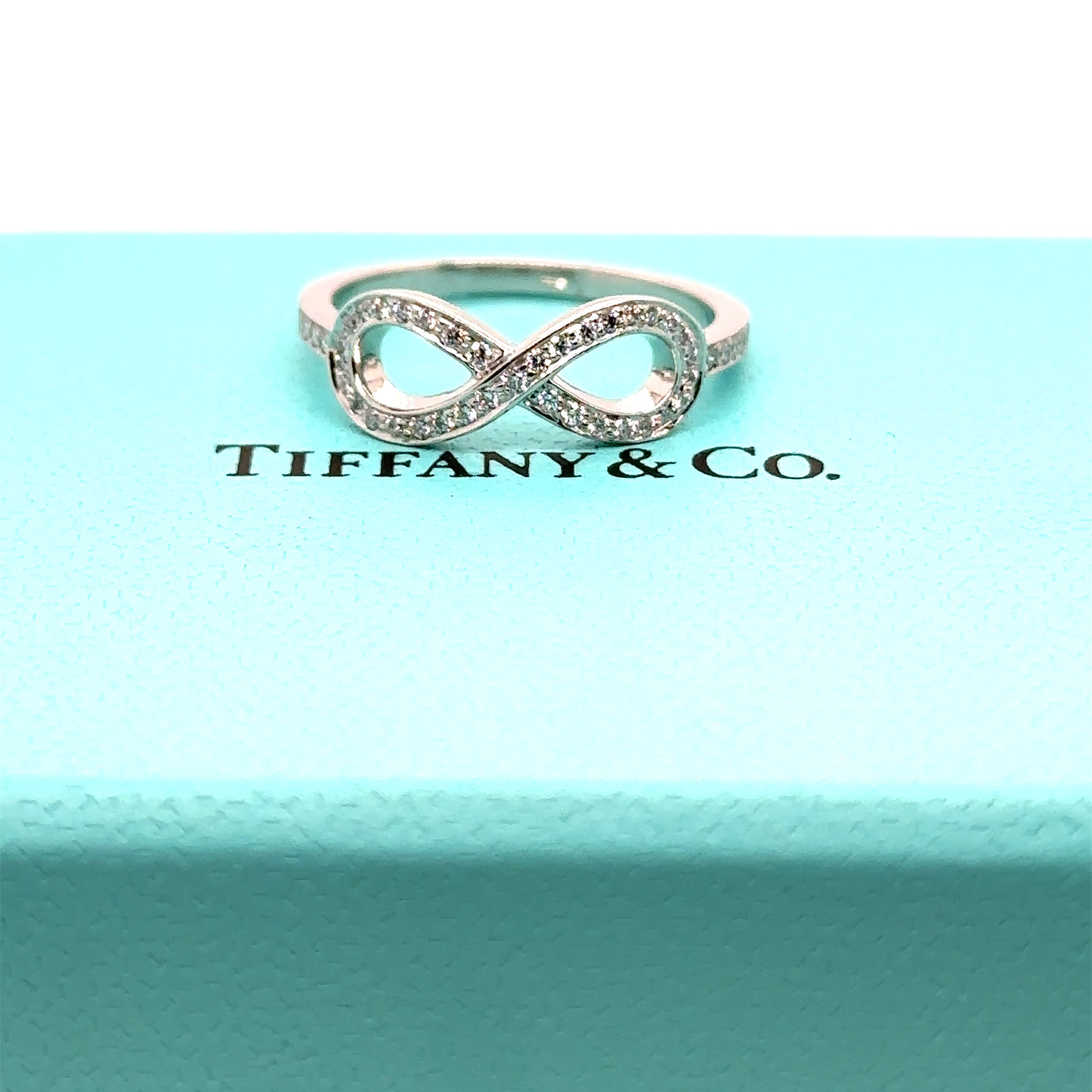 Tiffany & co infinity ring discount