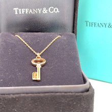Load image into Gallery viewer, Tiffany &amp; Co Mini Oval Key Pendant