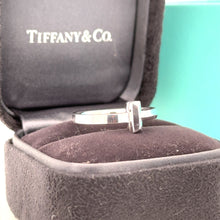 Load image into Gallery viewer, Tiffany &amp; Co T Wire Ring