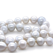 Load image into Gallery viewer, 18ct White Gold Graduated South Sea Cultured Pearl Necklace 113.45g