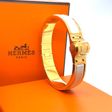 Load image into Gallery viewer, Hermes Yellow Gold Hinged Bracelet - White