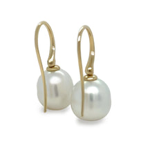 Load image into Gallery viewer, Paspaley 18ct Yellow Gold Keel Edge South Sea Pearl Earrings 10-11mm 6.64g