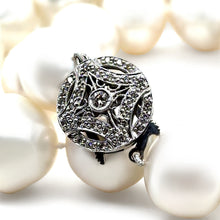 Load image into Gallery viewer, 18ct White Gold Graduated South Sea Cultured Pearl Necklace with Diamond Clasp 0.34ct 149.58g