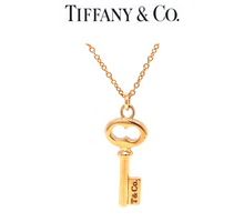 Load image into Gallery viewer, Tiffany &amp; Co Mini Oval Key Pendant