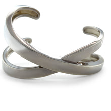Load image into Gallery viewer, Tiffany &amp; Co Sterling Silver Paloma&#39;s Picasso Graffiti X Cuff