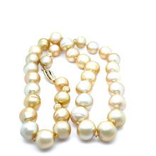 Load image into Gallery viewer, South Sea Pearl Golden Pearl Necklace 75.8g