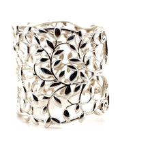 Load image into Gallery viewer, Tiffany &amp; Co Paloma Picasso Olive Leaf Cuff