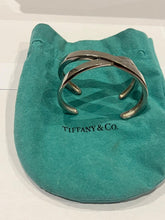 Load image into Gallery viewer, Tiffany &amp; Co Sterling Silver Paloma&#39;s Picasso Graffiti X Cuff