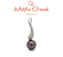 Load image into Gallery viewer, Willie Creek Tahitian Pearl and Diamond Pendant