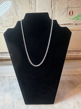 Load image into Gallery viewer, Platinum Graduated Diamond Necklace 5.00ct 26.9g