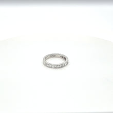 Load image into Gallery viewer, platinum wedding band