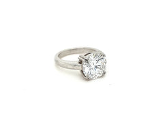 Load image into Gallery viewer, platinum diamond ring