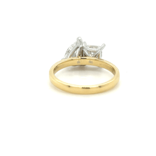 Load image into Gallery viewer, Bespoke Yellow &amp; White Gold Engagement ring 2.0ct