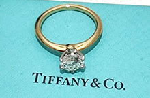 Load image into Gallery viewer, Tiffany &amp; Co Engagement Ring 1.05ct